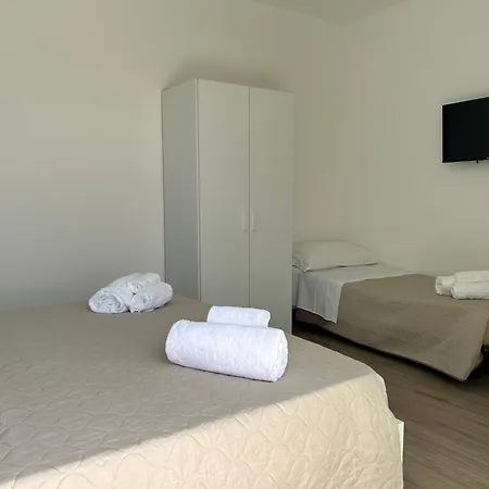 Radici La Pira Suite&apartments *