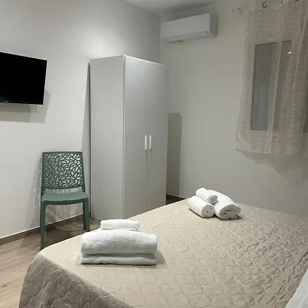 Radici La Pira Suite&apartments *